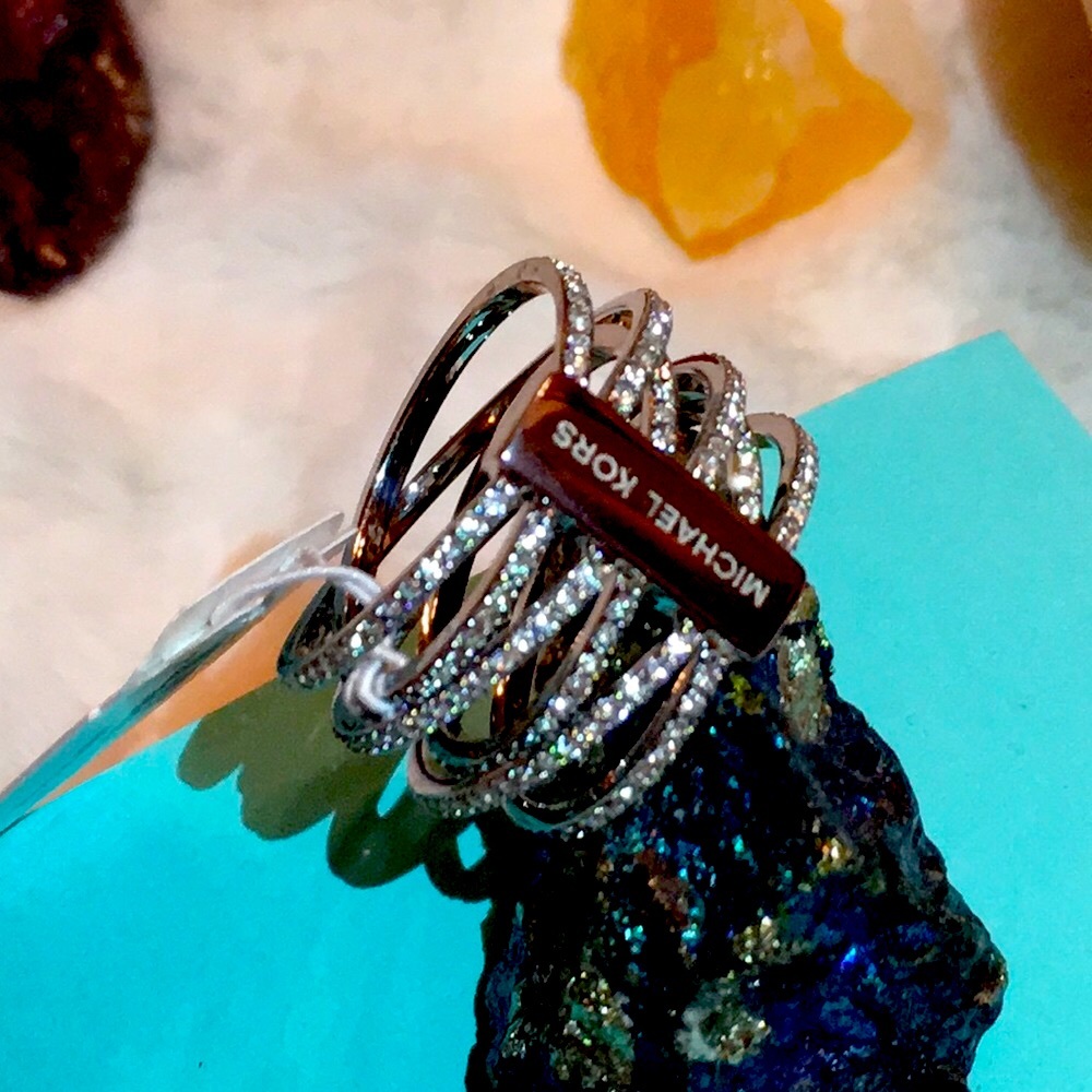 ◾️Michael Kors® White Crystal Ring 💍◾️